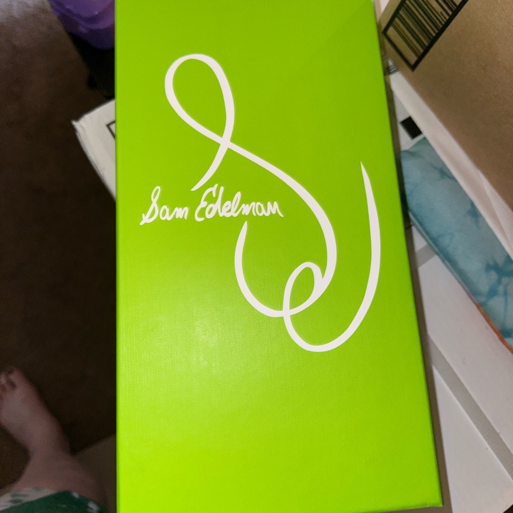 Sam Edelman size 5 suede kitty pump
